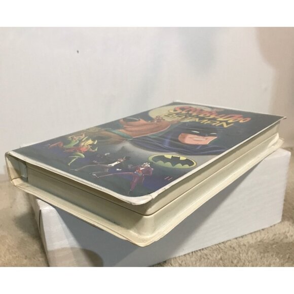 Scooby-Doo Meets Batman VHS Tape Warner Bros 1999 Clamshell Case - Picture 4 of 7